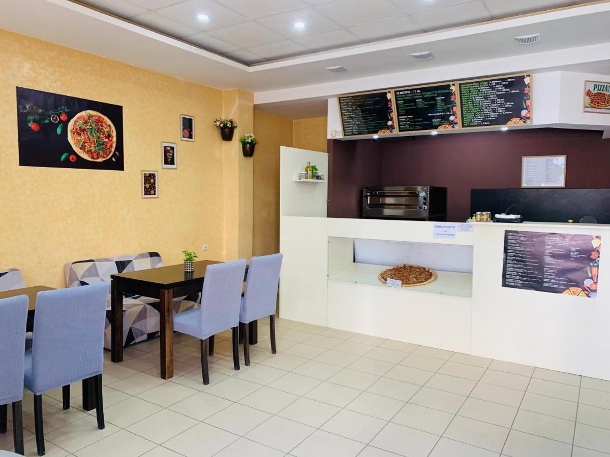 拉德2号酒店 Vratsa 外观 照片